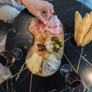 https://the-originals-residence-aix-schuman.aixenprovencehotels.org