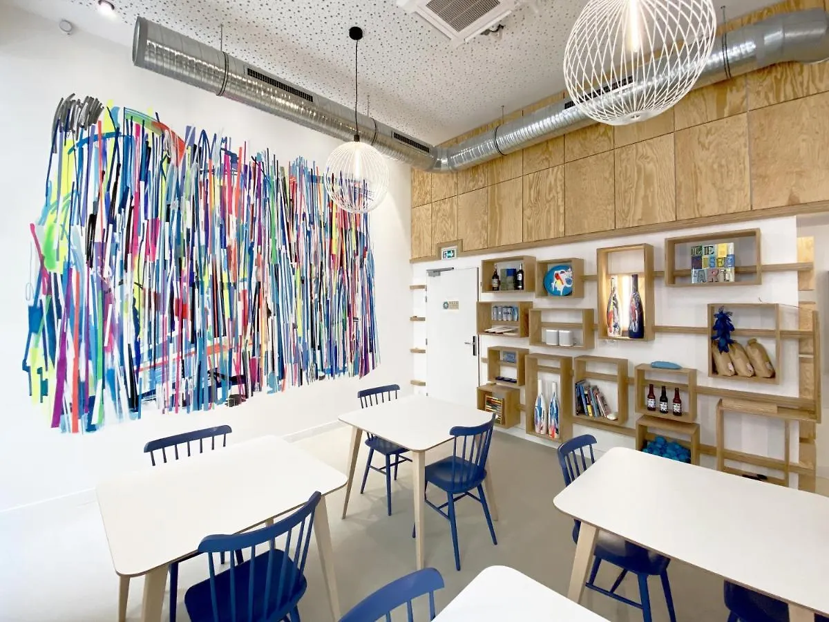 The People - Marseille Hostel